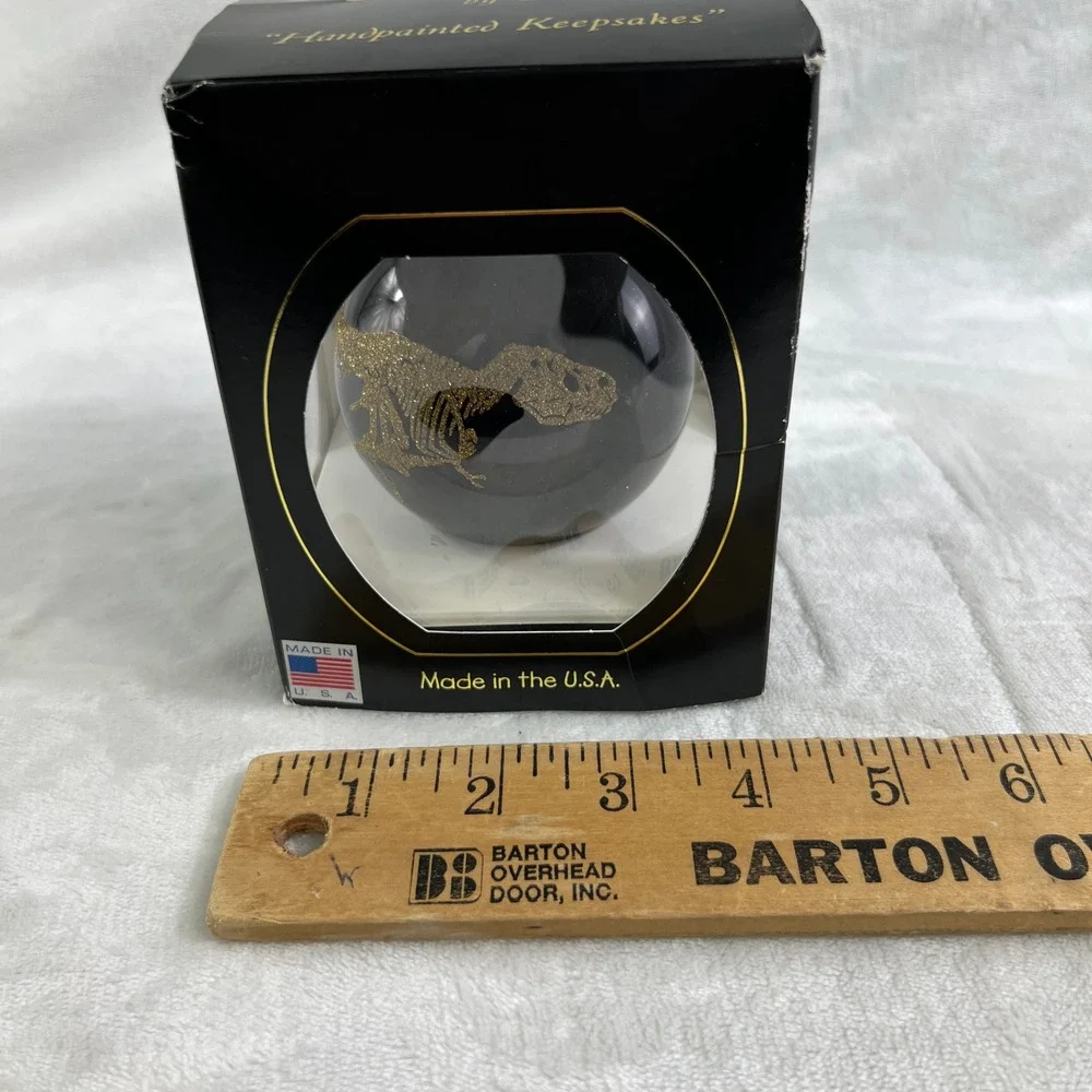 Heart Gifts T-Rex Skeleton Glass Ornament Smithsonian Natural History Museum